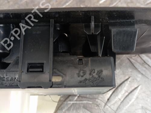 Used Right front window switch Right front window switch RENAULT KADJAR (HA_, HL_) 1.5 dCi 110 (HLA3) (110 hp) 31829884 31829884