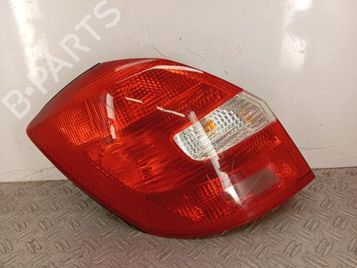 Venstre baglygte SKODA FABIA II (542) 1.6 TDI (75 hp) 29310926