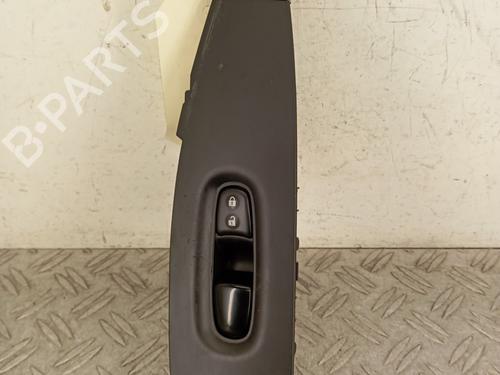 Used Right front window switch NISSAN QASHQAI II (J11, J11_) 1.6 dCi (130 hp) 28339734