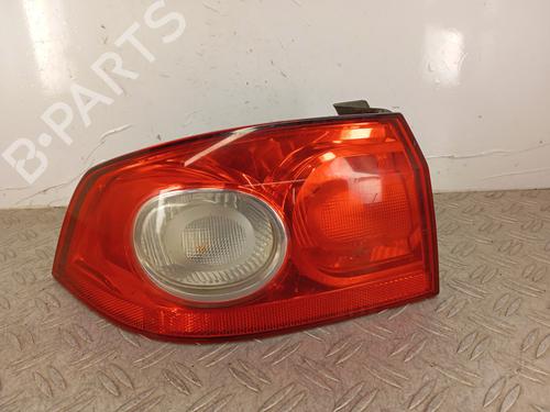 Used Left taillight RENAULT LAGUNA II (BG0/1_) 1.9 dCi (BG1A, BG1W, BG0G) (110 hp) 30328431
