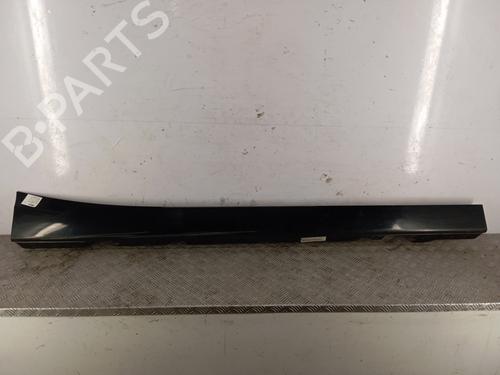 Faldon derecho BMW 1 (F20) 116 d (116 hp) 31721758