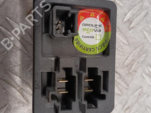 Used Heater resistor PEUGEOT 5008 II (MC_, MJ_, MR_, M4_) 1.5 BlueHDi 130 (MCYHZJ, MCYHZR, MCYHZX) (131 hp) 28348316