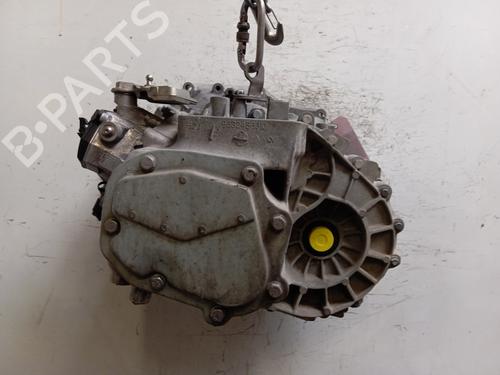 Gearbox PEUGEOT 5008 (0U_, 0E_) 1.6 HDi | BP28338640M3