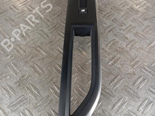 Used Right front window switch PEUGEOT 5008 II (MC_, MJ_, MR_, M4_) 1.5 BlueHDi 130 (MCYHZJ, MCYHZR, MCYHZX) (131 hp) 31115980