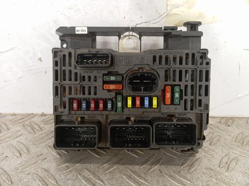 Zekeringkast PEUGEOT 407 (6D_) 1.8 (6D6FZB) (116 hp) 30752303