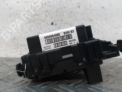 Sikringsdåse CITROËN XSARA (N1) 2.0 HDi 90 (90 hp) 28340704