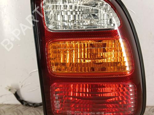 Rückleuchte Rechts für TOYOTA RAV 4 I Cabrio (_A1_) 2.0 4WD (SXA10) (129 hp) 30696695
