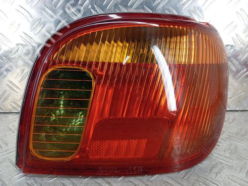 Used Right taillight Right taillight TOYOTA YARIS (_P1_) 1.3 (SCP12_, SCP13_, SCP12R, SCP13R) (87 hp) 35931225 35931225