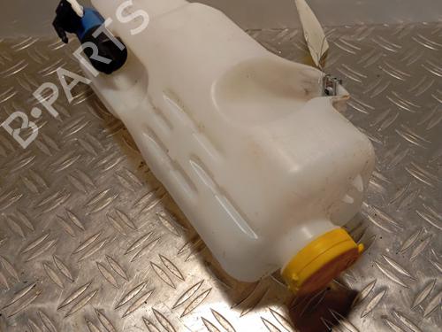 Used Windscreen washer tank RENAULT TWINGO III (BCM_, BCA_) 1.0 SCe 70 (BCMB) (69 hp) 28338388