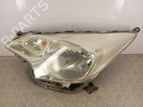 Used Left headlight TOYOTA VERSO S (_P12_) 1.4 D4-D (NLP121_, NLP121R) (90 hp) 30006257