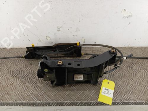 Used Electric handbrake RENAULT SCÉNIC II (JM0/1_) 1.5 dCi (JM1E, JM16) (106 hp) 33172437