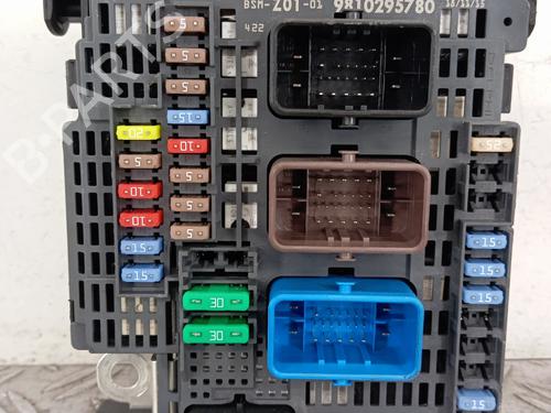 Used Fuse box PEUGEOT 308 II (LB_, LP_, LW_, LH_, L3_) 1.2 THP 110 (110 hp) 28347013