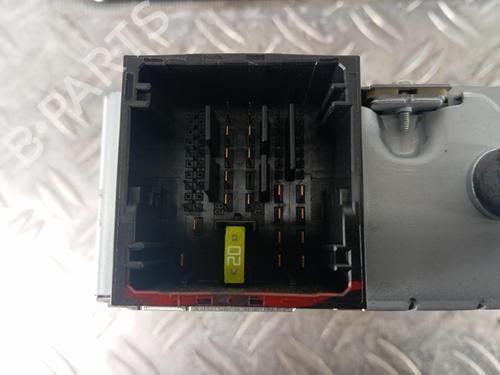 Multifunctionele display PEUGEOT 2008 I (CU_) 1.2 THP 110 / PureTech 110 | BP29915415C48