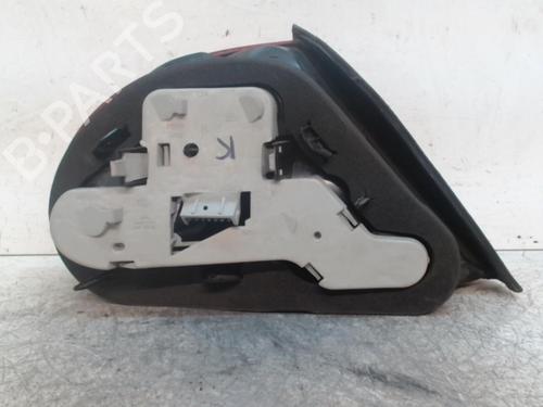 Feu arrière droit JAGUAR S-TYPE II (X200) 3.0 V6 (238 hp) 28349174