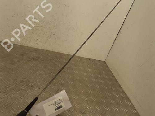 Antenne/Base Antenne/Base RENAULT MEGANE I (BA0/1_) 1.9 dCi (BA05, BA1F) (102 hp) 33475777 33475777