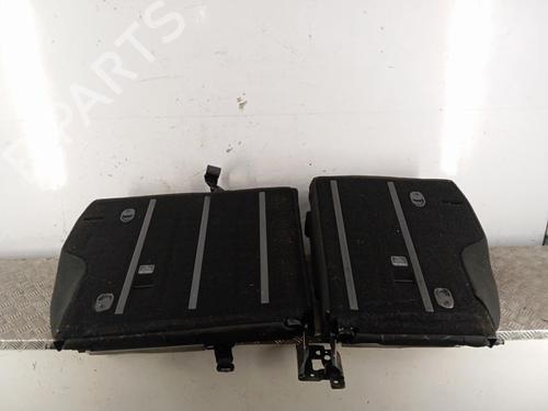 Rear seat PEUGEOT 2008 I (CU_) 1.2 VTi | BP29912899C17