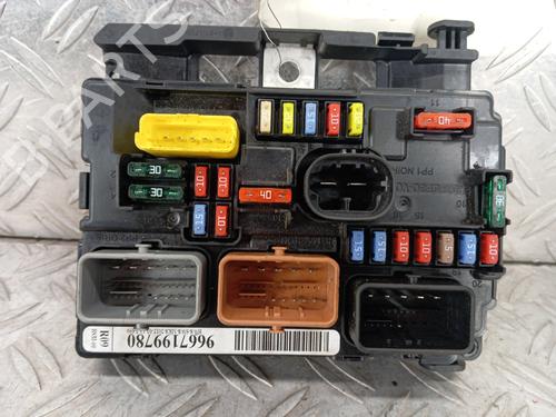 Sikringsdåse Sikringsdåse CITROËN C3 II (SC_) 1.6 HDi (92 hp) 33722908 33722908