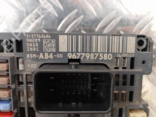 Used Fuse box Fuse box PEUGEOT 508 SW I (8E_) 2.0 HDi (140 hp) 35786535 35786535