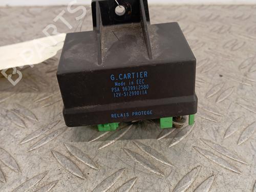 Used Electronic module PEUGEOT EXPERT (224_) 2.0 HDI 16V (109 hp) 30576940