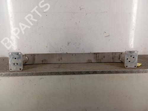 Used Front bumper reinforcement Front bumper reinforcement 33322843 33322843