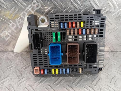 Used Fuse box Fuse box CITROËN C4 Picasso II 2.0 BlueHDi 150 (150 hp) 40439832 40439832