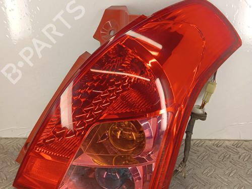 Piloto trasero derecho SUZUKI SWIFT III (MZ, EZ) 1.3 DDiS (RS413D) (75 hp) 28343774