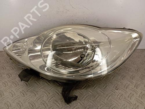 Used Left headlight PEUGEOT 107 (PM_, PN_) 1.0 (68 hp) 31602712