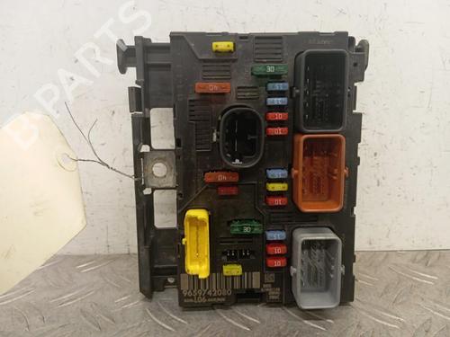 Fuse box PEUGEOT 307 (3A/C) 1.6 HDi 110 | BP28347449E1 