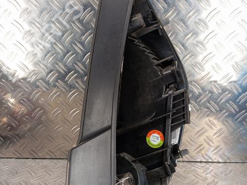 left-taillight-renault-scenic-iii-jz01_-2008-2009-2010-2011-2012-2013-2014-2015-2016-36221793 main image