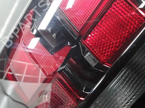 Høyre baklys PEUGEOT 208 II (UB_, UP_, UW_, UJ_) 1.2 PureTech 75 (75 hp) 28339150