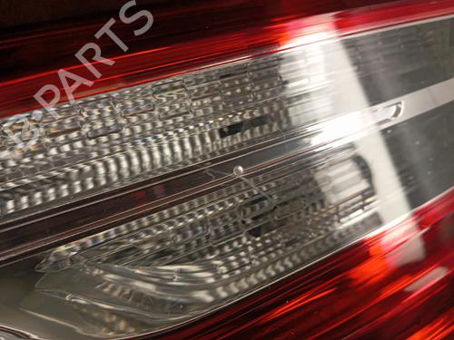Used Right tailgate light Right tailgate light RENAULT MEGANE IV Hatchback (B9A/M/N_) 1.5 dCi 110 (B9A3) (110 hp) 30732296 30732296