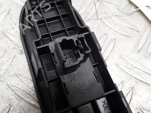 Used Right front window switch Right front window switch PEUGEOT 307 (3A/C) 2.0 HDi 110 (107 hp) 28343550 28343550