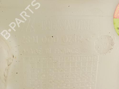 Used Windscreen washer tank Windscreen washer tank RENAULT MASTER III Van (FV) 2.3 dCi 135 FWD (FV0N, FV08, FV06, FV00, FV1S) (136 hp) 33884413 33884413