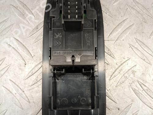 Used Left front window switch Left front window switch PEUGEOT 208 I (CA_, CC_) 1.5 BlueHDI 100 (102 hp) 40595559 40595559