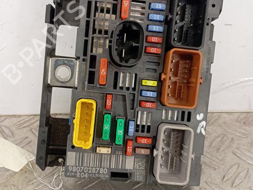 Used Fuse box PEUGEOT PARTNER Box Body/MPV 1.6 BlueHDi 100 (100 hp) 30156704