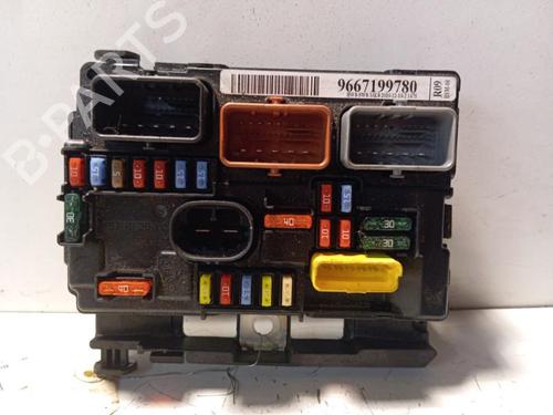 Fuse box PEUGEOT 207 (WA_, WC_) 1.4 HDi | BP28344402E1