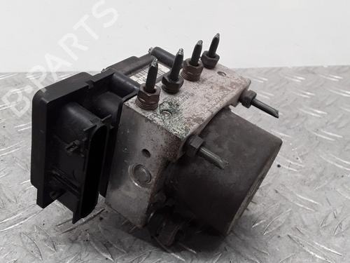 Used ABS pump NISSAN MICRA III (K12) 1.2 16V (80 hp) 28337943