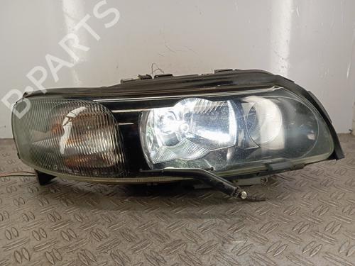 Højre forlygte VOLVO V70 II (285) D5 (163 hp) 30457882