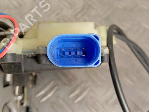 Front right lock VW TRANSPORTER T5 Van (7HA, 7HH, 7EA, 7EH) 1.9 TDI | BP28348126C97 
