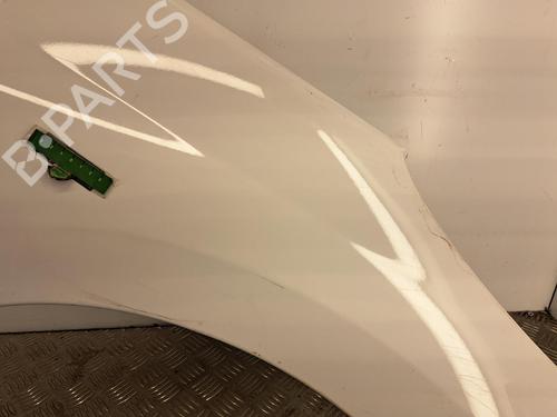 Used Right front fenders Right front fenders 37473676 37473676