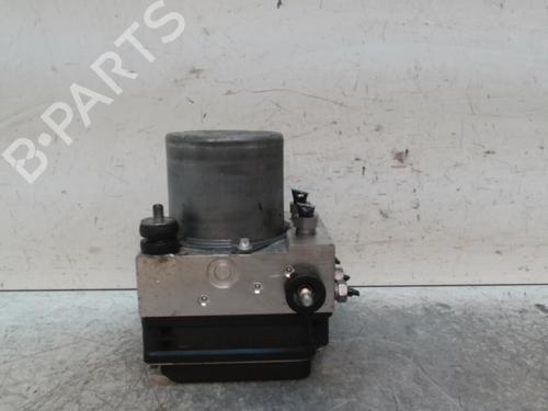 Used ABS pump PEUGEOT 5008 (0U_, 0E_) 1.6 HDi (112 hp) 28340924