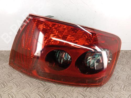 Used Right taillight PEUGEOT 407 (6D_) 2.0 HDi 135 (6DRHRH, 6DRHRE, 6DRHRG, 6DRHRJ) (136 hp) 29438098
