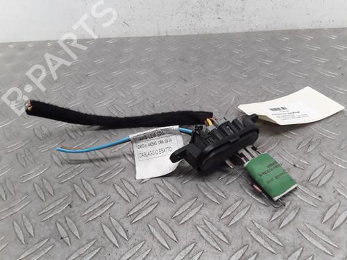 Used Heater resistor OPEL MOVANO B Van (X62) 2.3 CDTI FWD (FV) (136 hp) 28338313