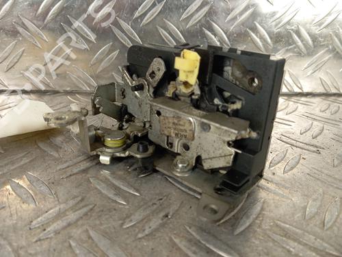 rear-left-lock-dacia-sandero-2008-32145524 main image