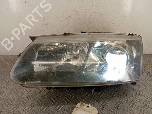 Used Left headlight RENAULT SAFRANE II (B54_) 2.2 dT (B54G) (113 hp) 28344129