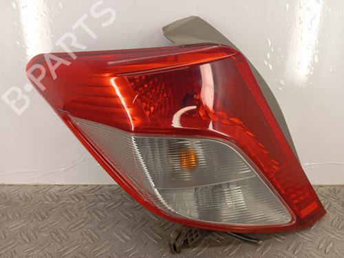 Used Left taillight TOYOTA YARIS (_P13_) 1.0 (KSP130_, KSP130) (69 hp) 28346752