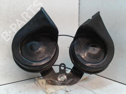 Used Horn Horn RENAULT LAGUNA III (BT0/1) 2.0 dCi (BT01, BT08, BT09, BT0E, BT0K, BT12, BT1C, BT1D,... (150 hp) 28344948 28344948