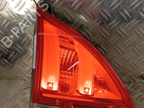 Feu de coffre gauche PEUGEOT 2008 I (CU_) 1.6 BlueHDi 120 (120 hp) 31977174