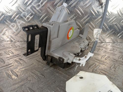 Used Front left lock PEUGEOT 5008 II (MC_, MJ_, MR_, M4_) 1.5 BlueHDi 130 (MCYHZJ, MCYHZR, MCYHZX) (131 hp) 31131268