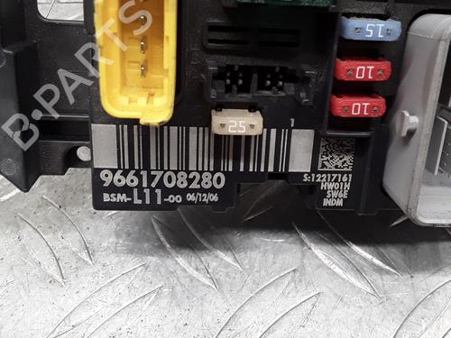 Fuse box PEUGEOT 307 Break (3E) 1.6 HDi 110 | BP28343352E1 